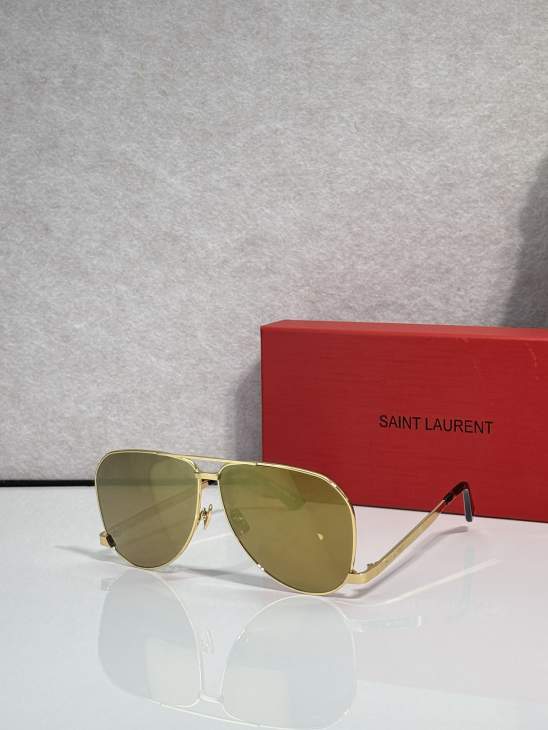 Picture of Saint Laurent Sunglasses _SKUfw79761154fw